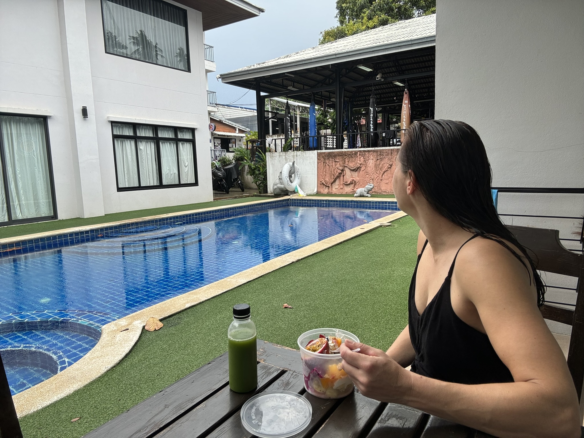 accommodatie met zwembad fitness vakantie Thailand