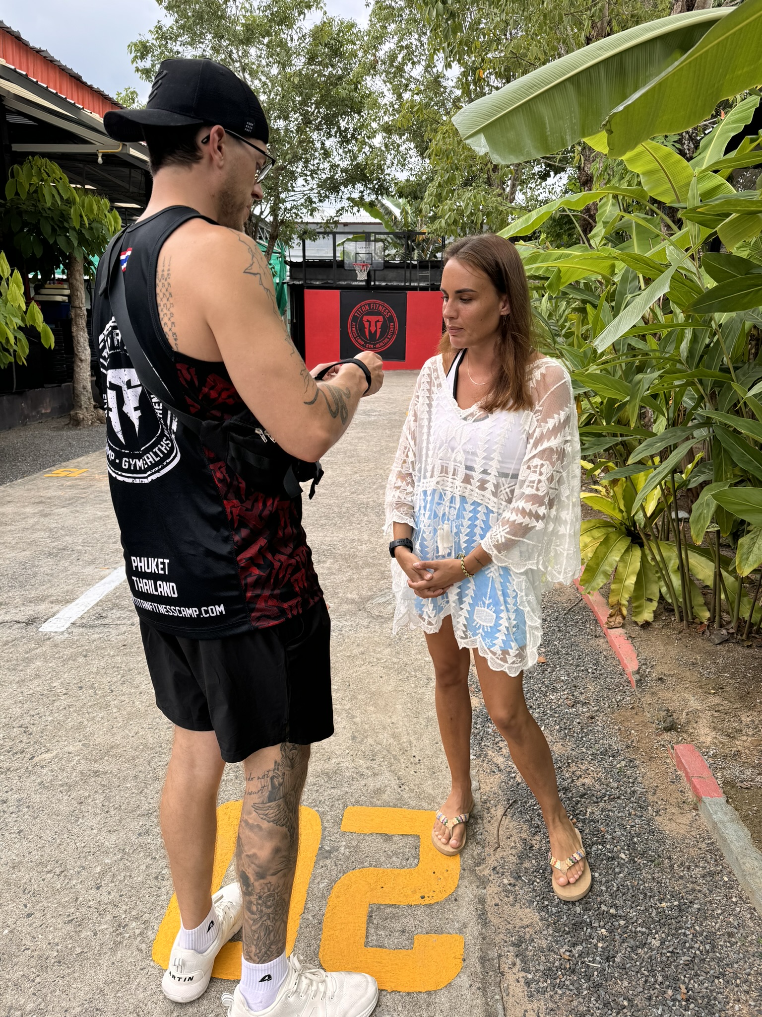trainingskamp phuket thailand met fitfluencer